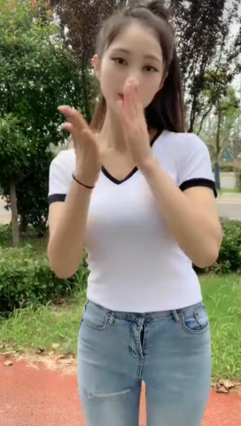 蛇口子茜：返食良心推荐，8分颜值，9分身材小美女，不错服务